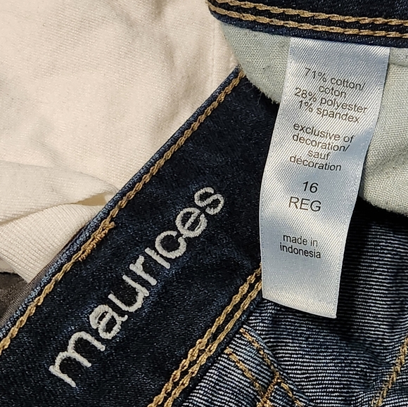 Maurices Bootcut Jeans Size 16 - Picture 2 of 4